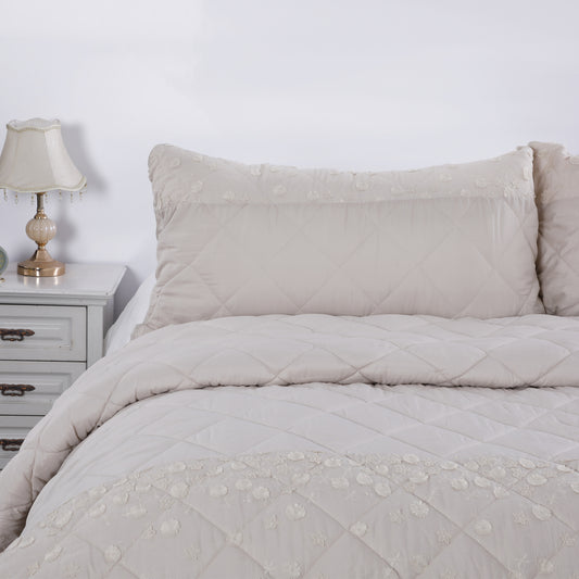 Wholesale Embroidery Quilted Sets