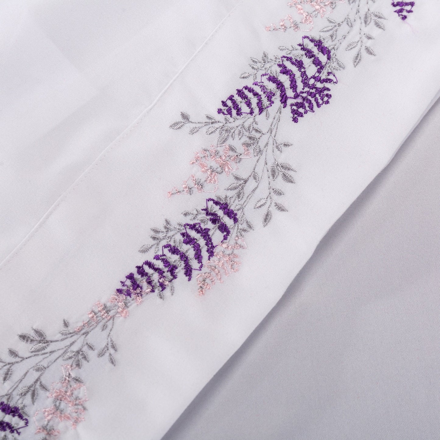 Wholesale Solid Embroidered Bed Sheet Set