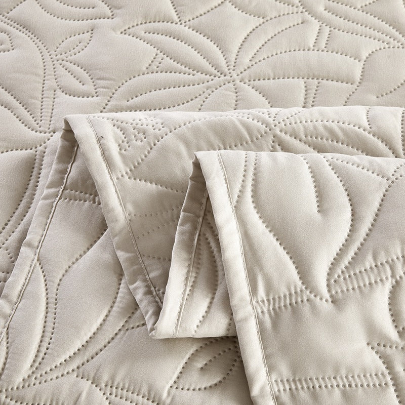 Ultrasonic Solid Color Quilt Set