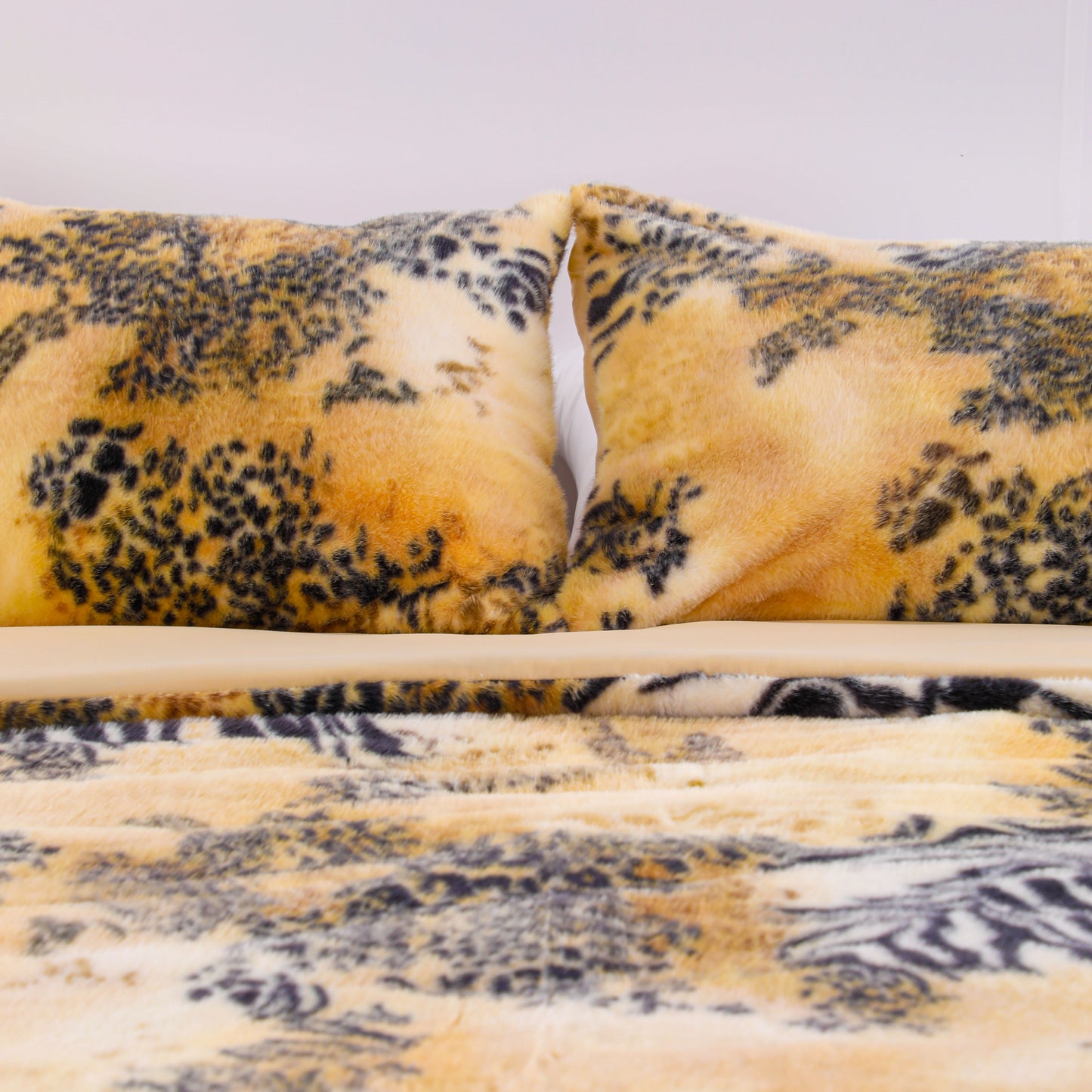 Faux Rabbit Fur 3PC Comforter Sets