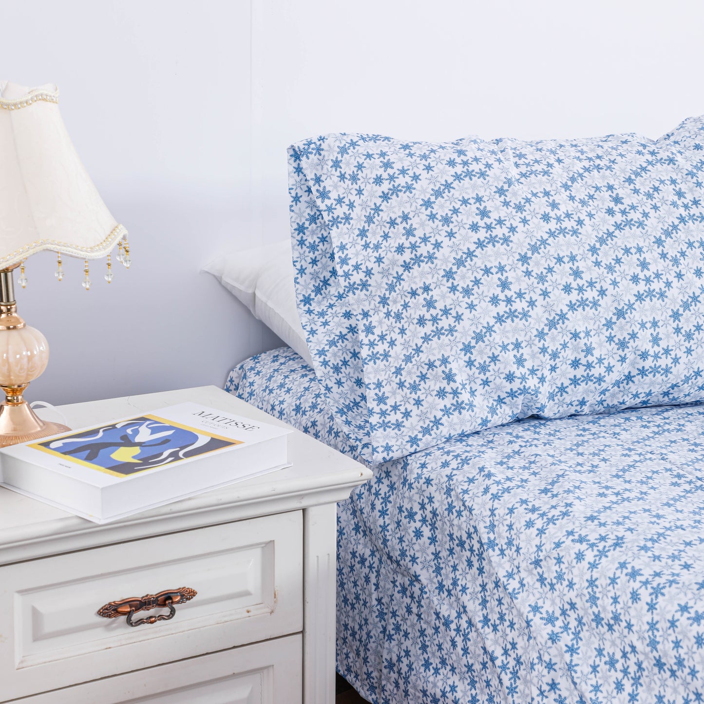 Winter Blue Snowflake Bed Sheet Set