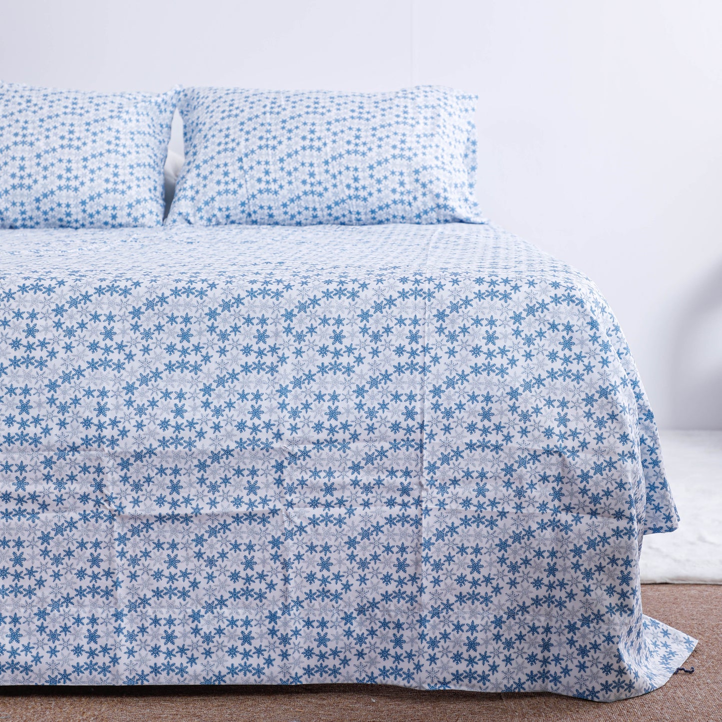 Winter Blue Snowflake Bed Sheet Set
