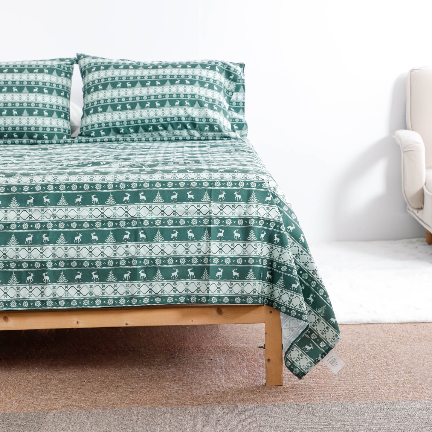 Christmas Green Reindeer Bed Sheet Set