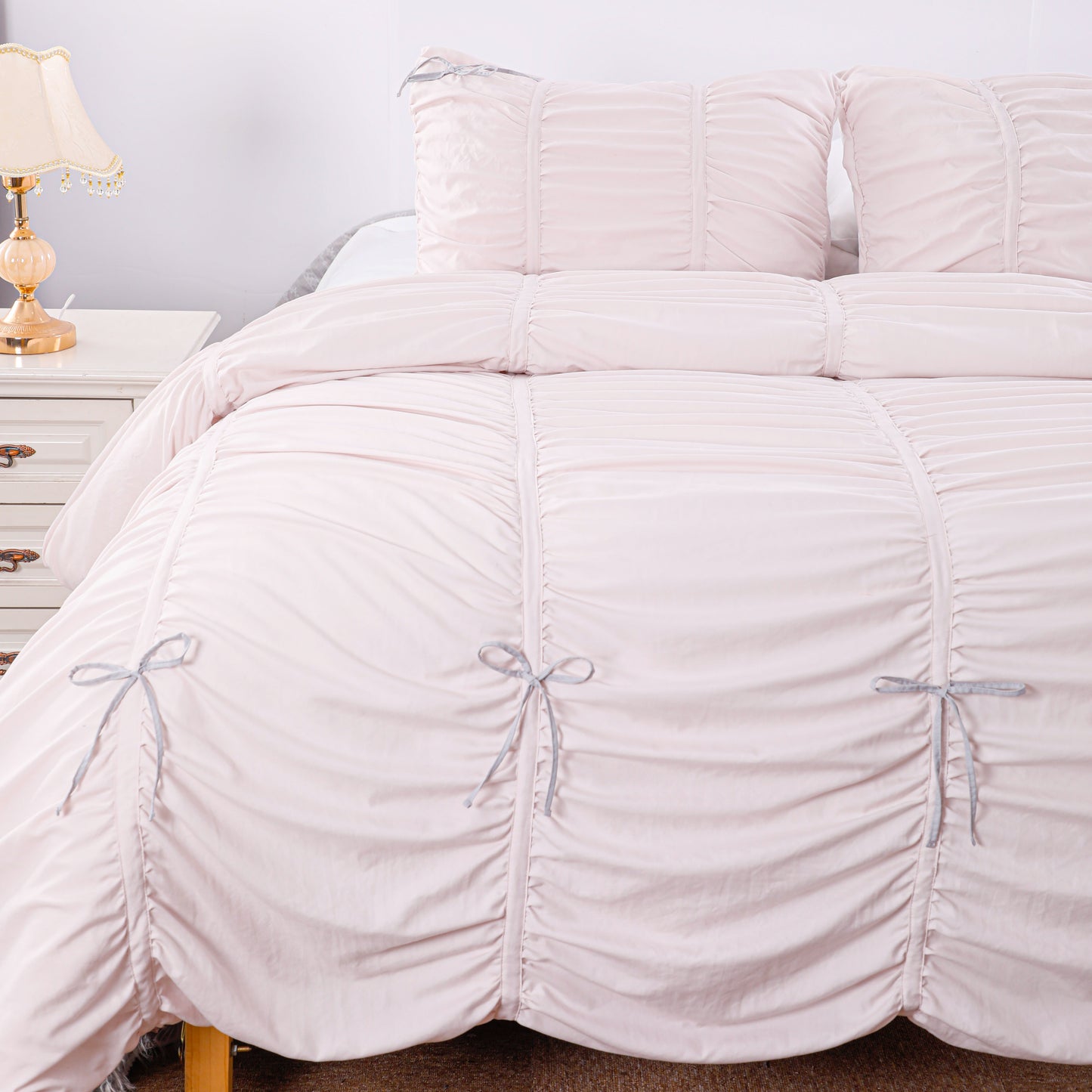 Wholesale Light Pink Bow Comforter Sets