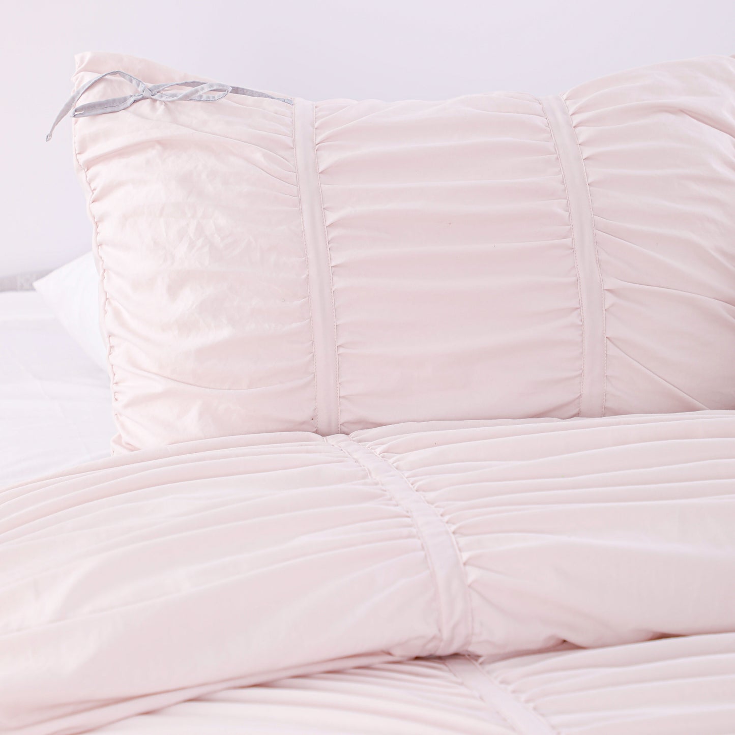 Wholesale Light Pink Bow Comforter Sets