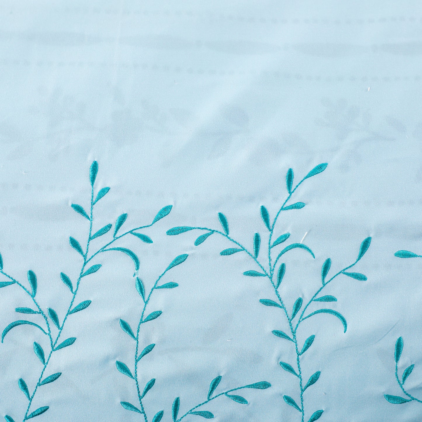 Wholesale Water Blue Embroidered Duvet Cover Sets