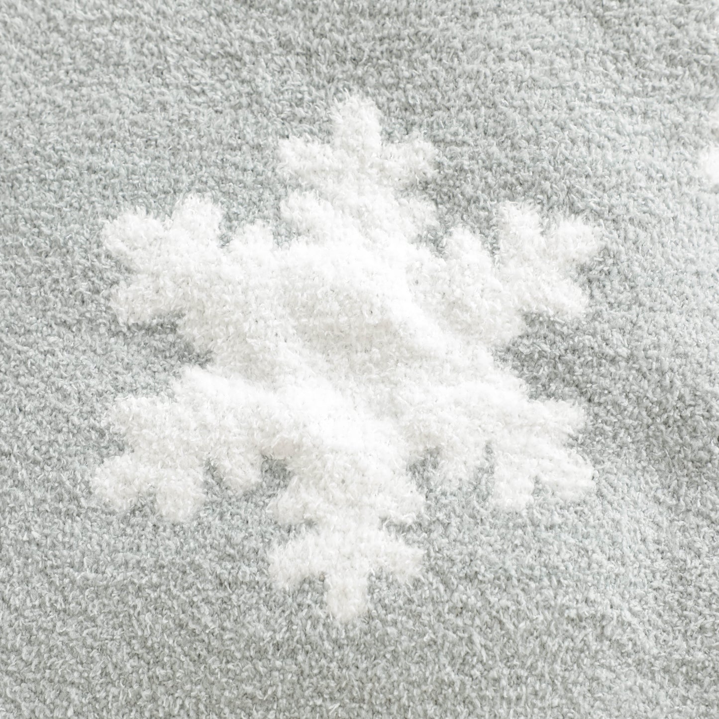 Snowflake Cozy Knitted Fleece Throw