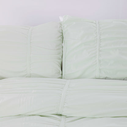 Green Bow Three piece Comforter Set