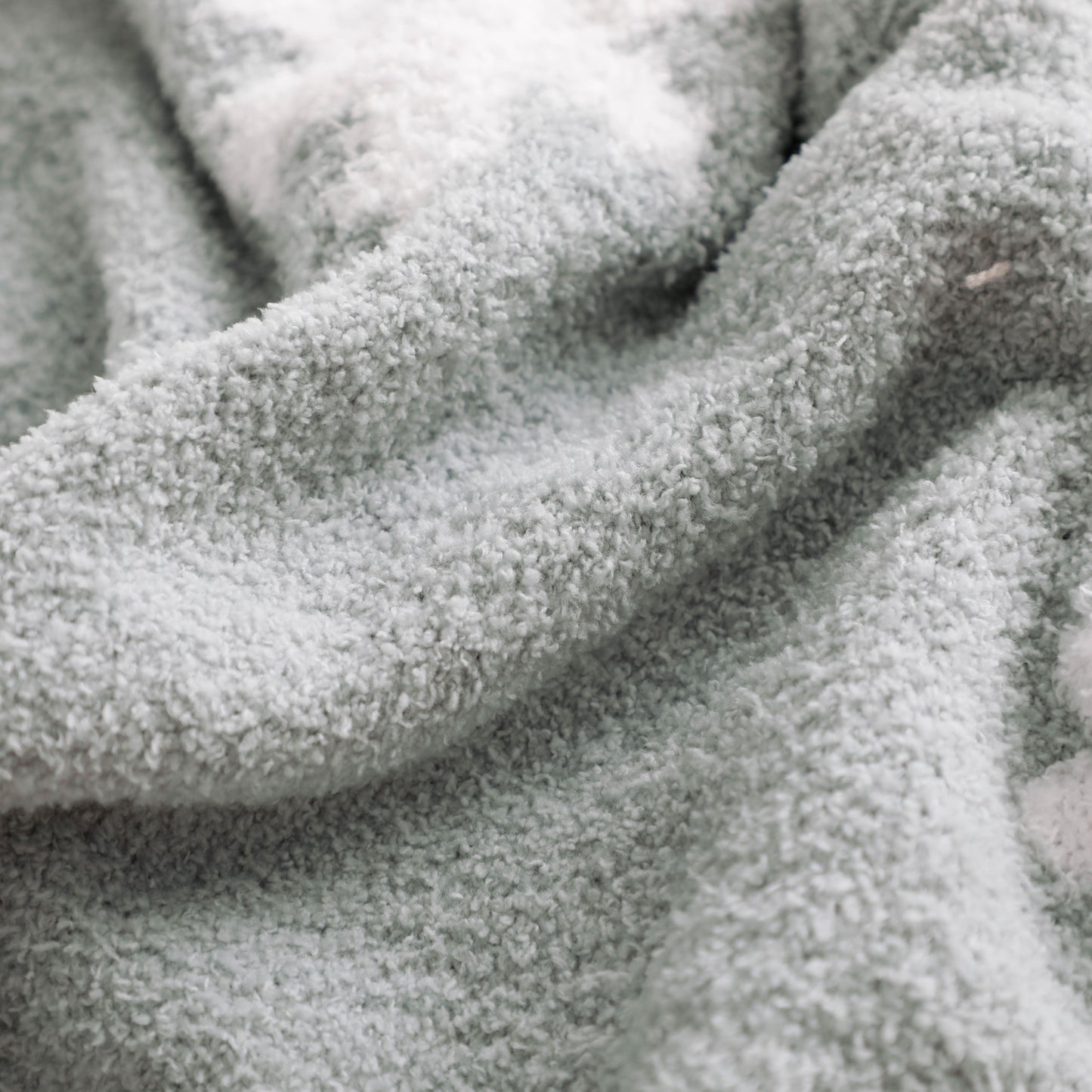 Snowflake Cozy Knitted Fleece Throw