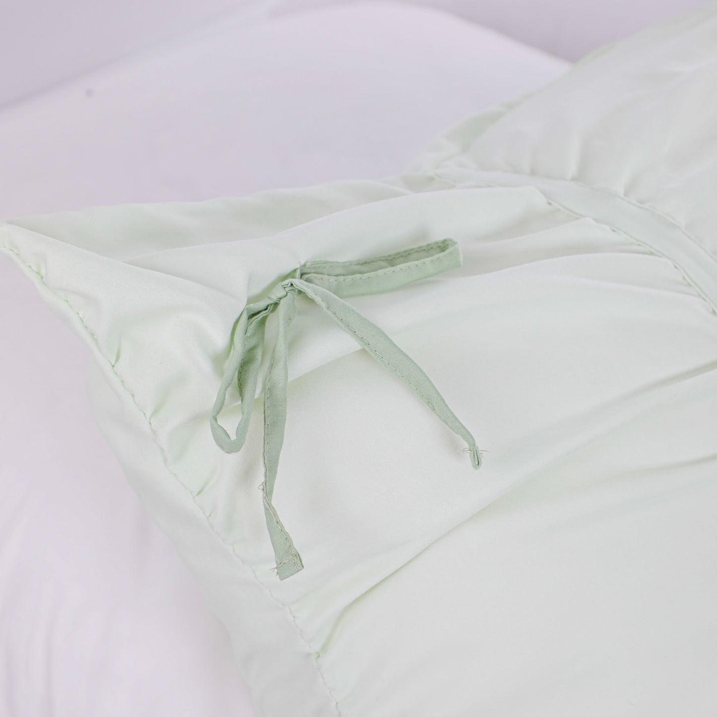 Green Bow Three piece Comforter Set
