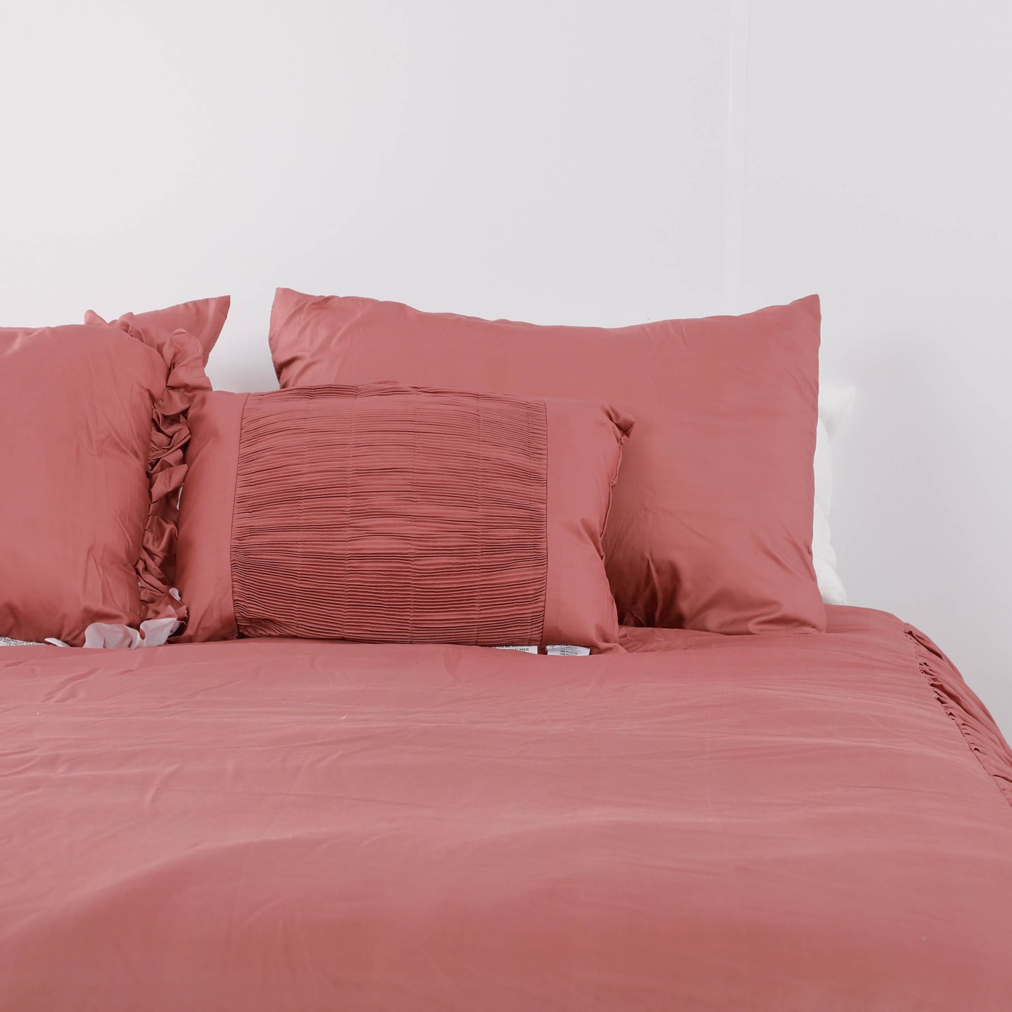 Burgundy Ruffled Duvet cover Sets