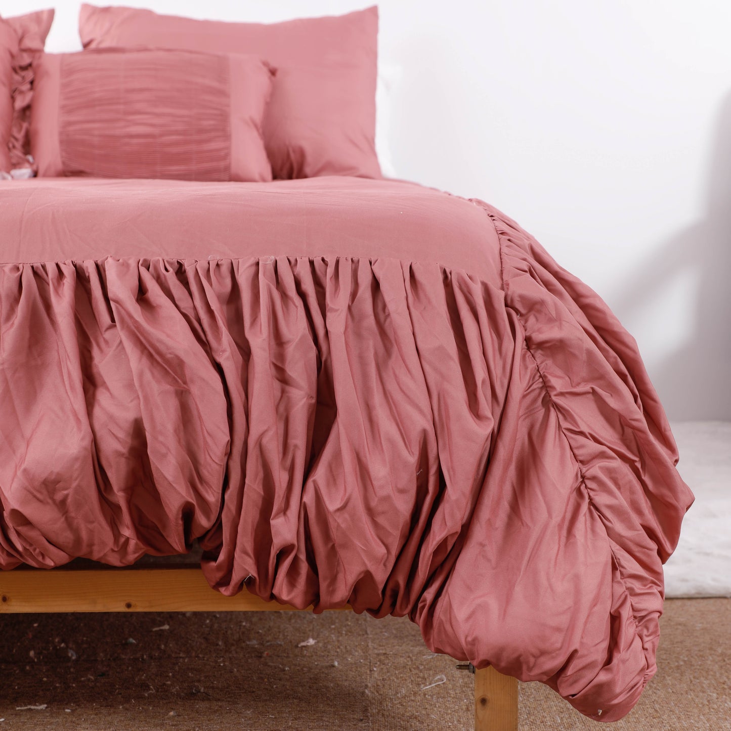 Burgundy Ruffled Duvet cover Sets