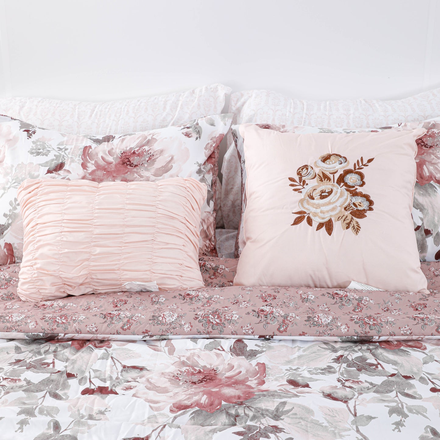 Luxury Six-piece Embroidered Duvet cover Sets