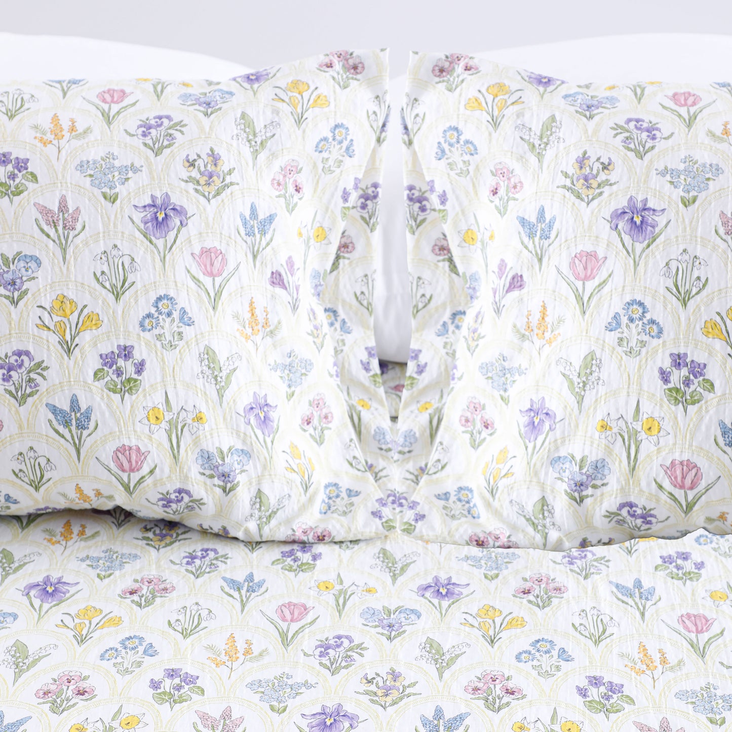 Multicolored Flower Print Bed Sheet Set