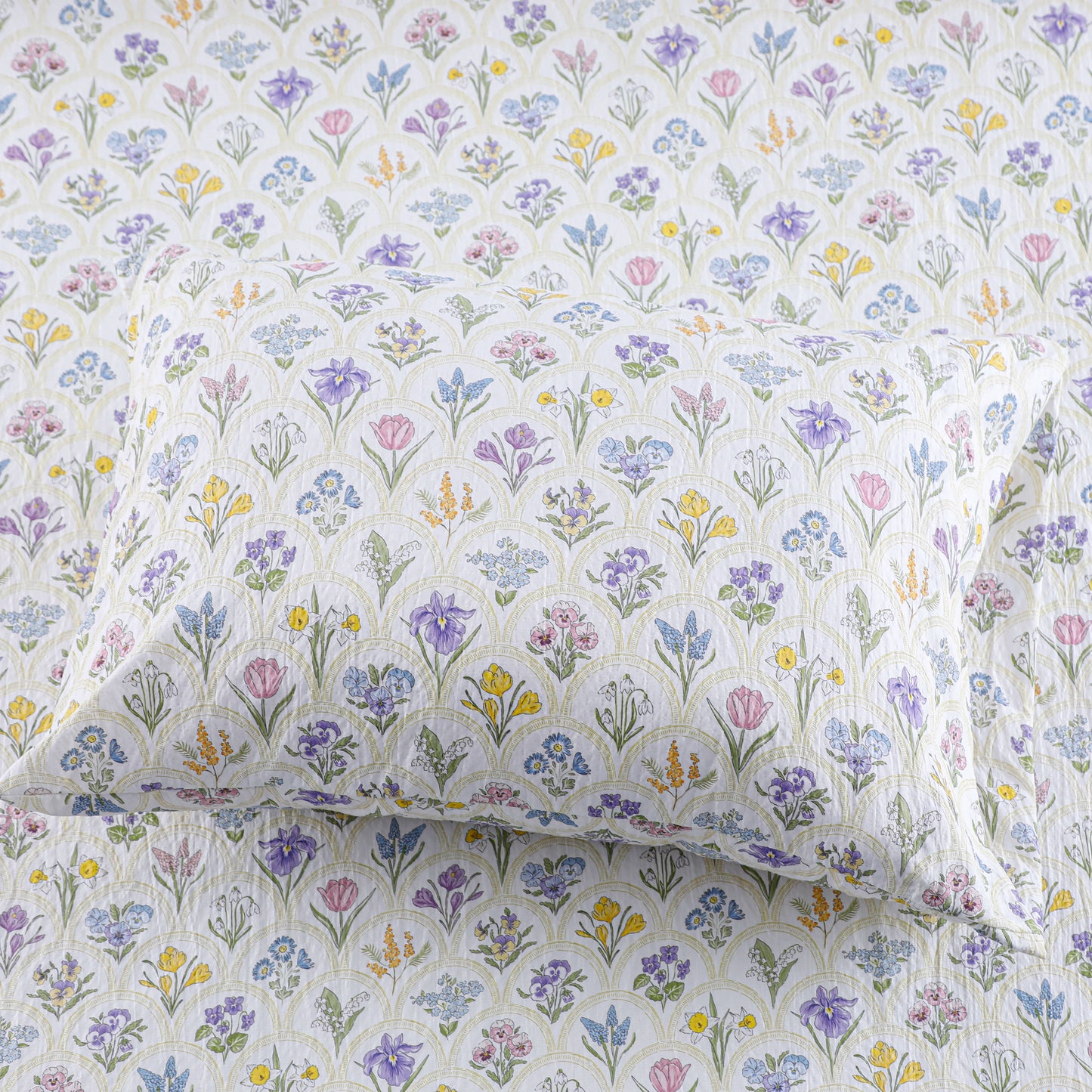 Multicolored Flower Print Bed Sheet Set