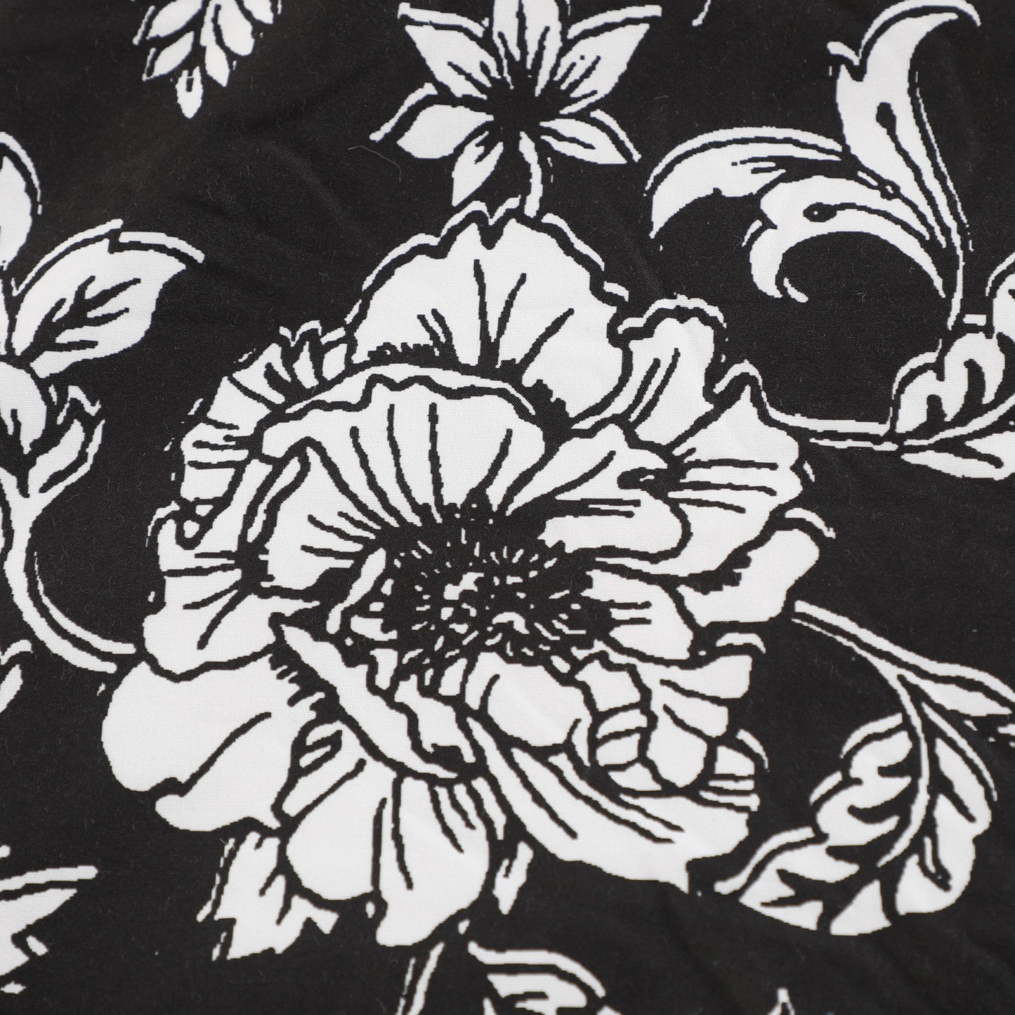 Luxurious Black Flowers Comforter Sets