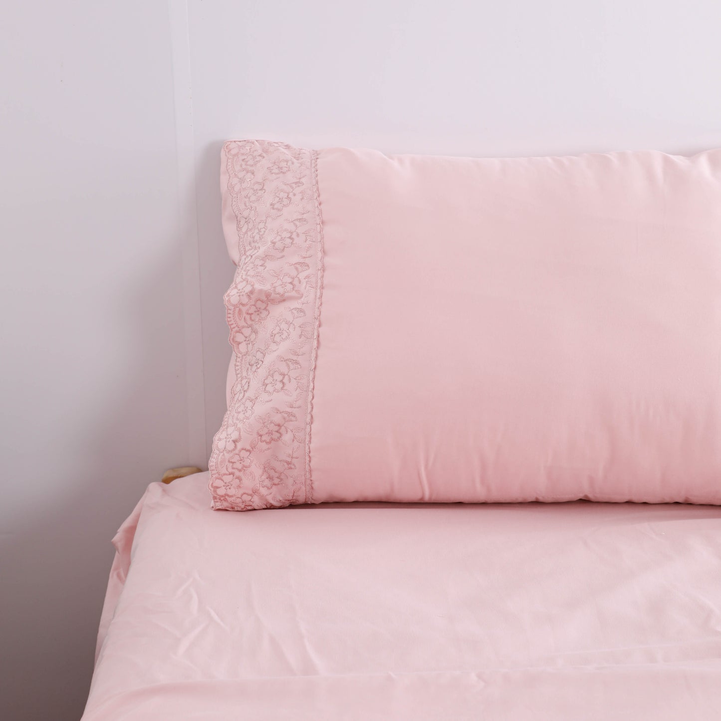 Princess Style Lace Trim Bed Sheet Sets