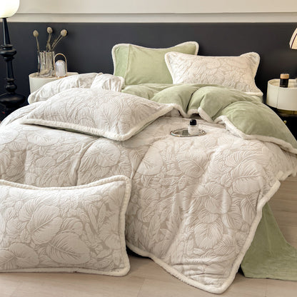 Three-dimensional Carving Thick Comforter Sets
