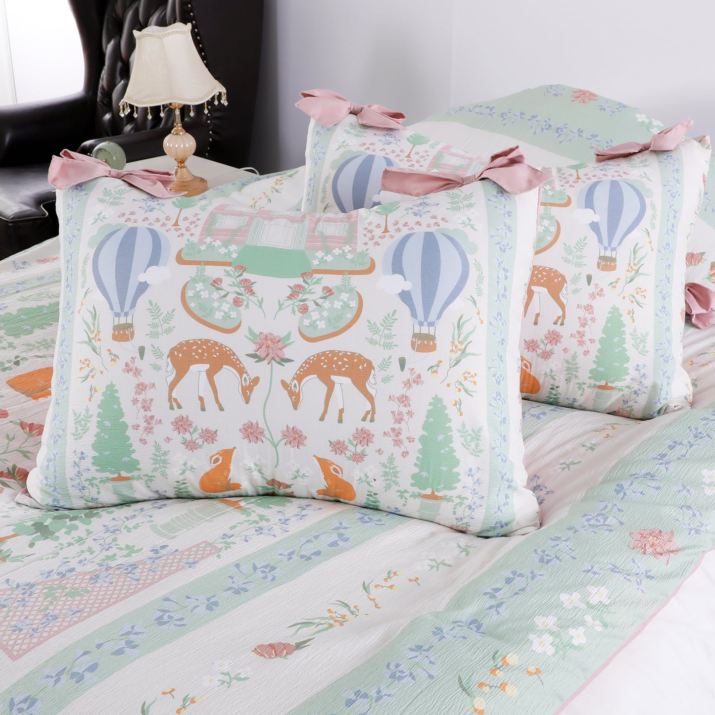 Wholesale Girl Pink Bow Print Comforter Sets