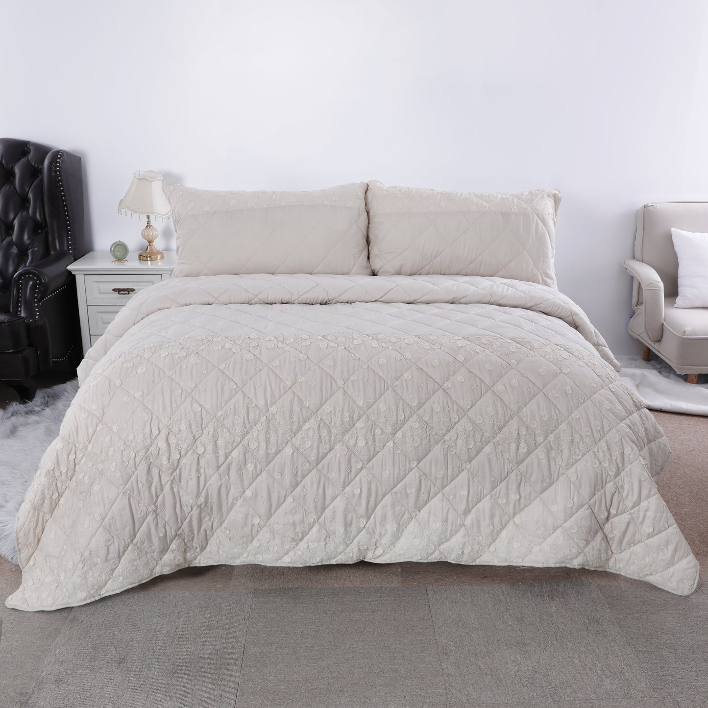 Wholesale Embroidery Quilted Sets