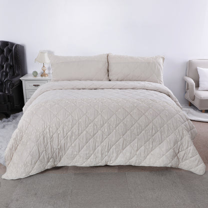 Wholesale Embroidery Quilted Sets