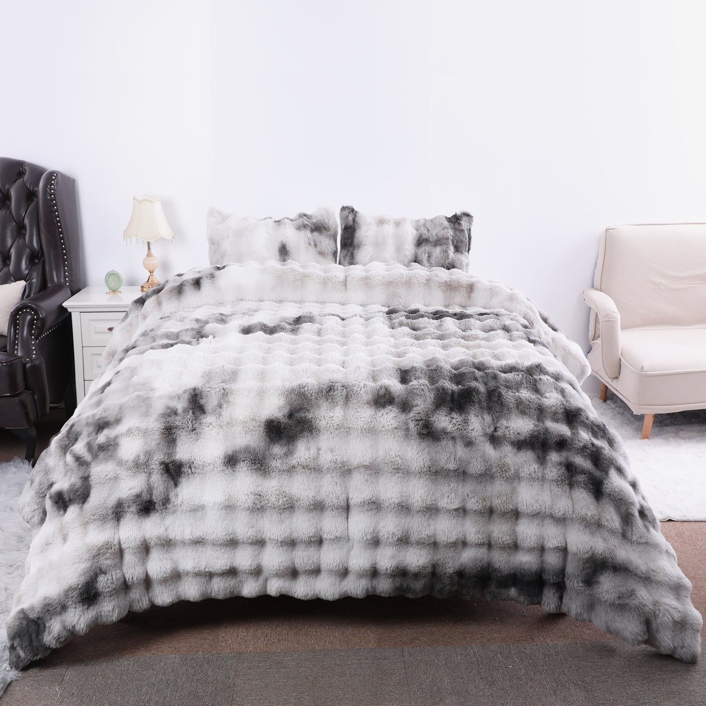 Gray Tie-Dye Faux Fur Comforter Set
