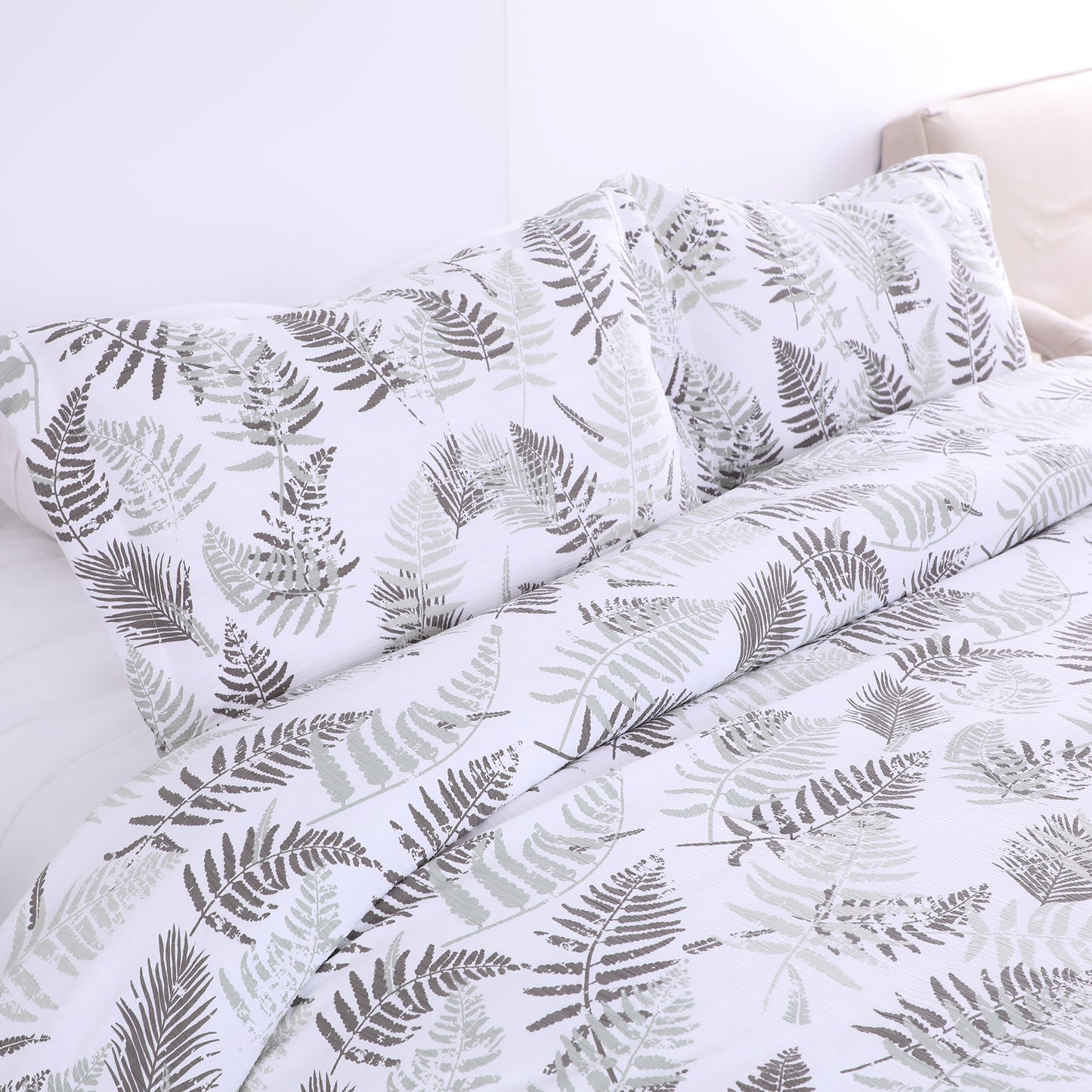 Soft Nature Printed Comforter Set