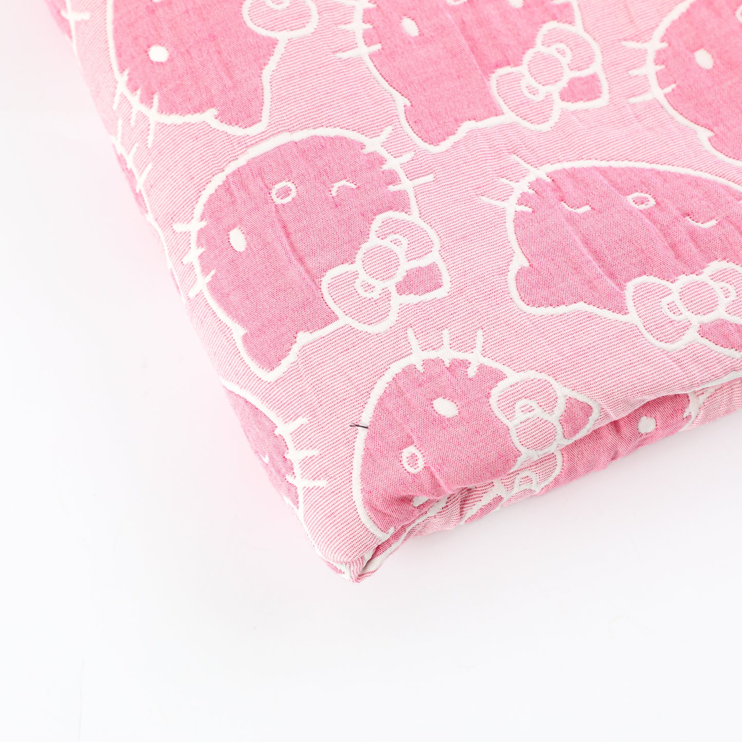 Hello Kitty Woven Blanket