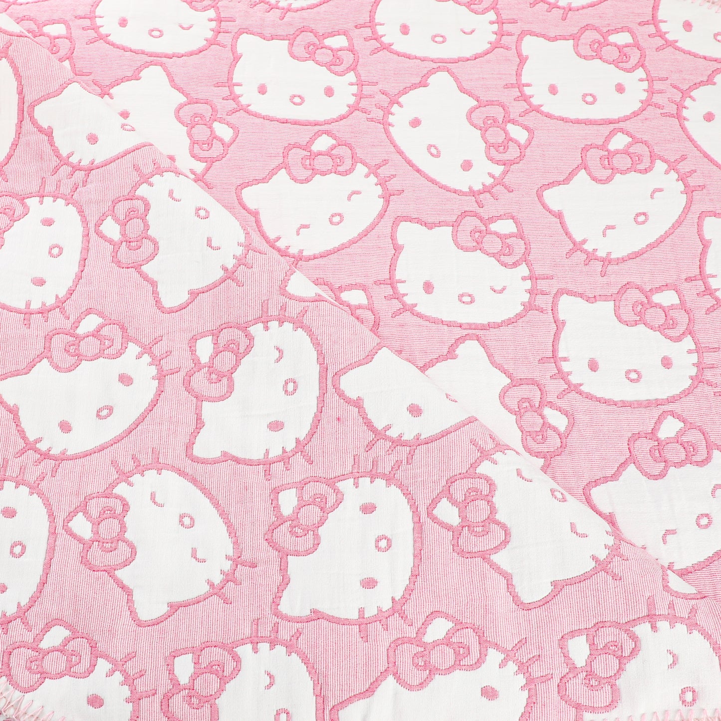 Hello Kitty Woven Blanket