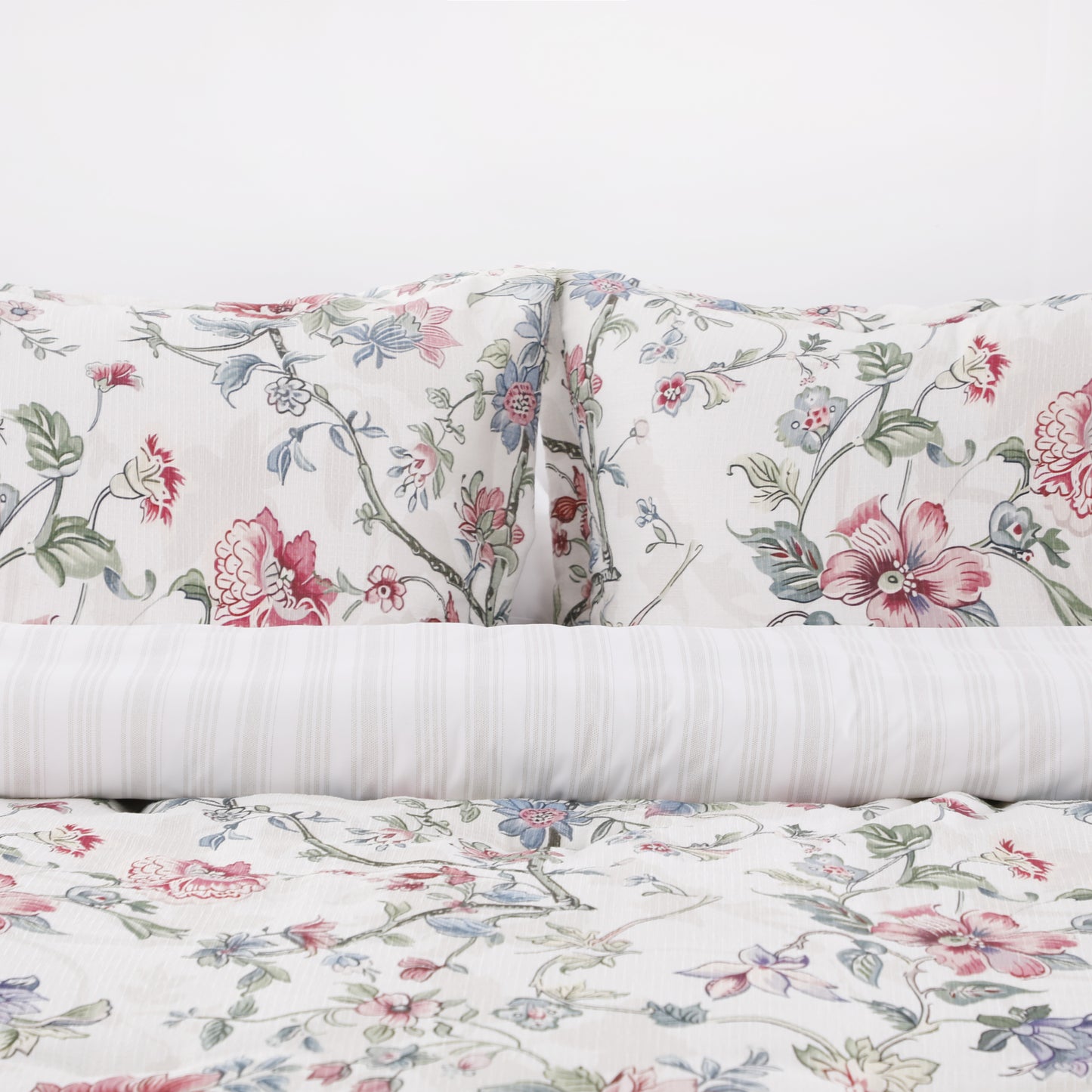 Wholesale Elegant Flower Printed Quilted Sets